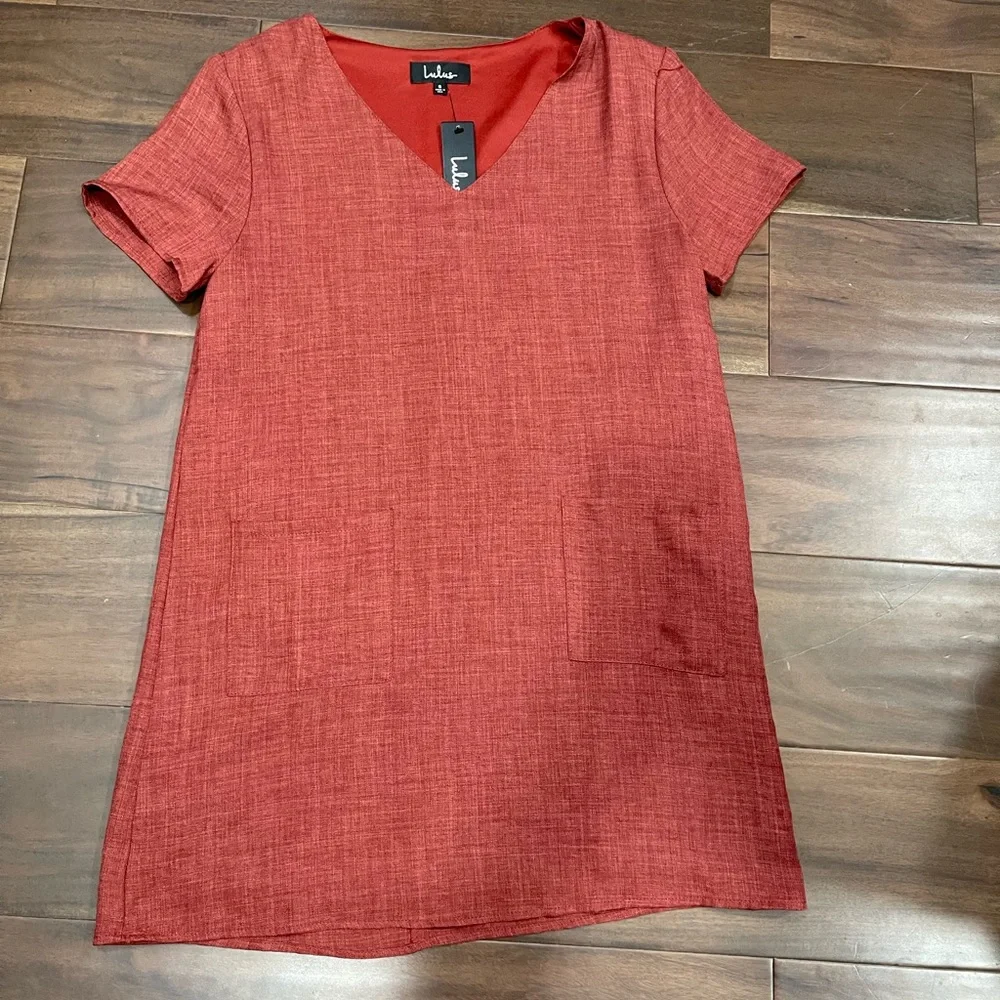 NWT LULUS Pocketed Dress - Picture 1 of 5